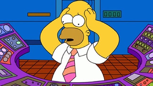 Homer mirando sus atribuciones de t´rafico